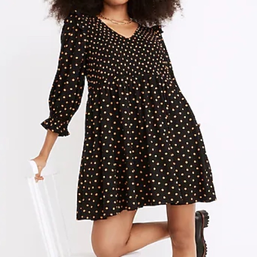 Madewell Lucie V-Neck Smocked Mini Dress in Oval Dot